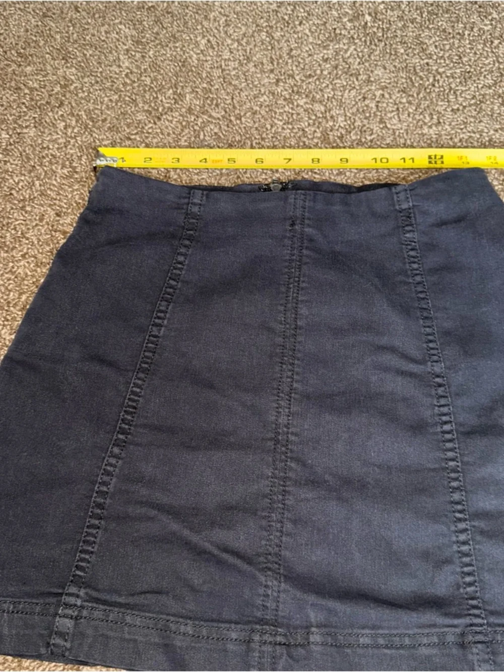 Free People Black Mini Skirt Sz 6 ~ Stylish - Picture 13 of 14